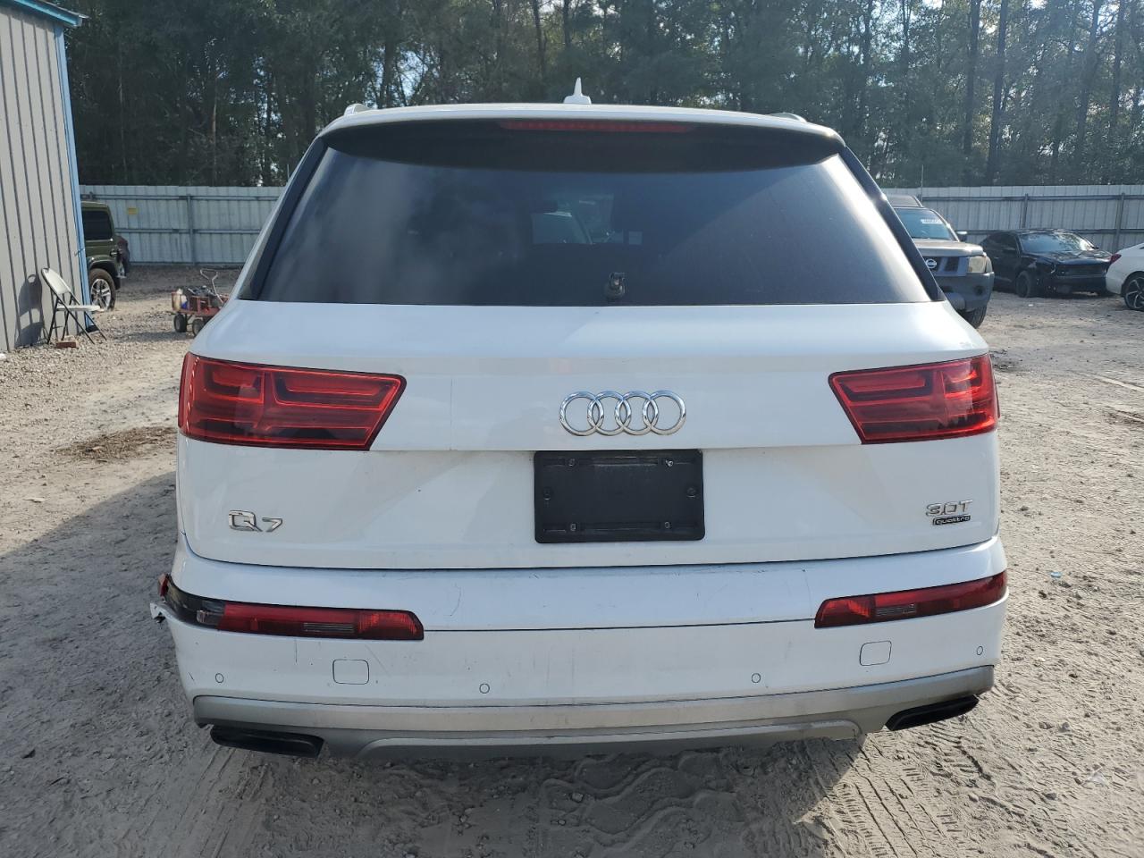 2017 Audi Q7 - Image 6