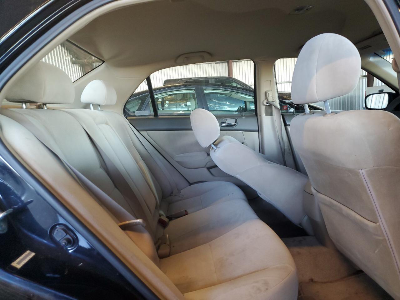2003 Honda Accord - Image 10