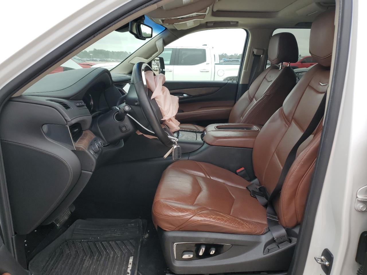 2016 Cadillac Escalade - Image 7