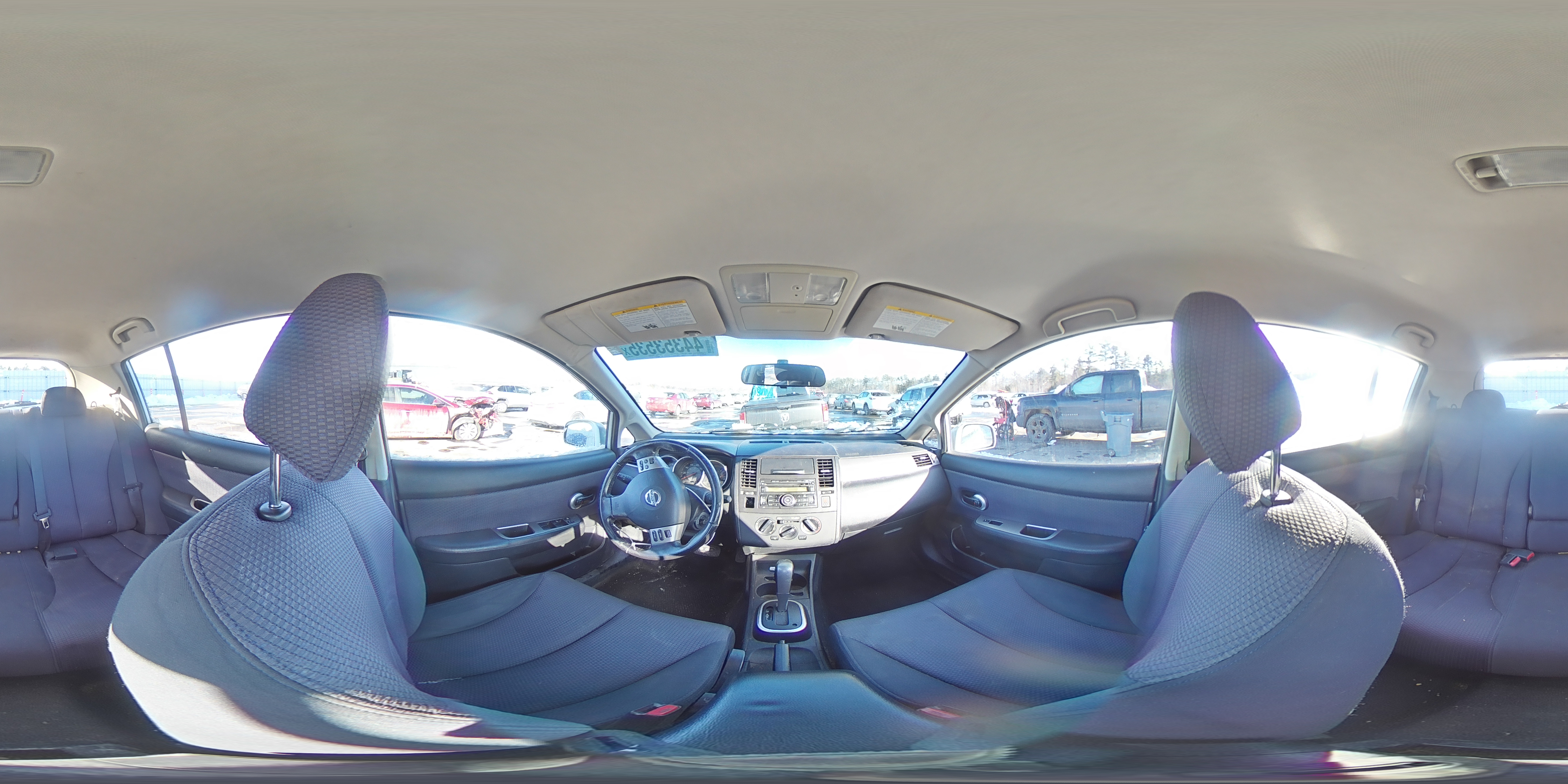 2008 Nissan Versa - Image 13