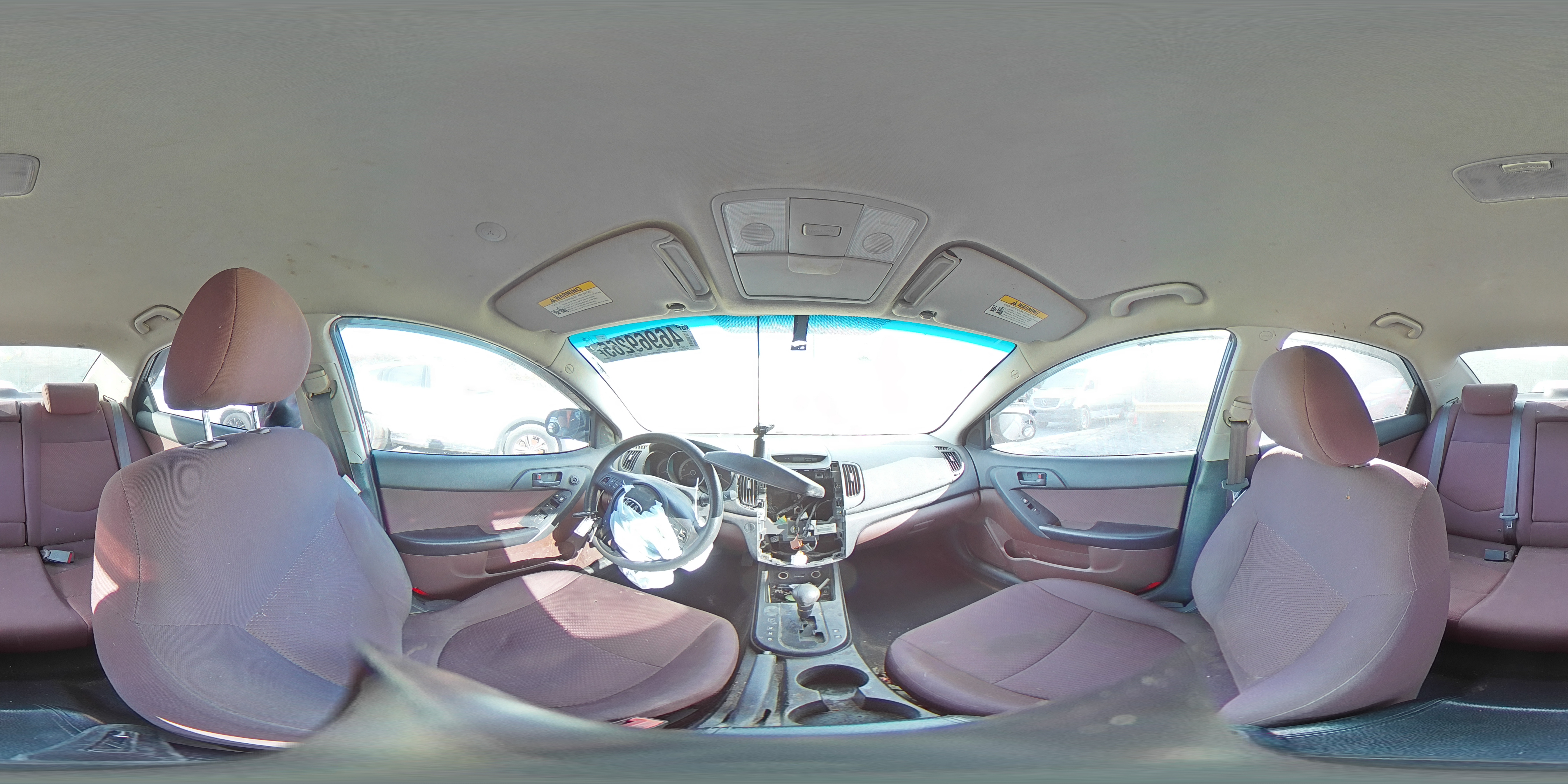 2010 Kia Forte - Image 13