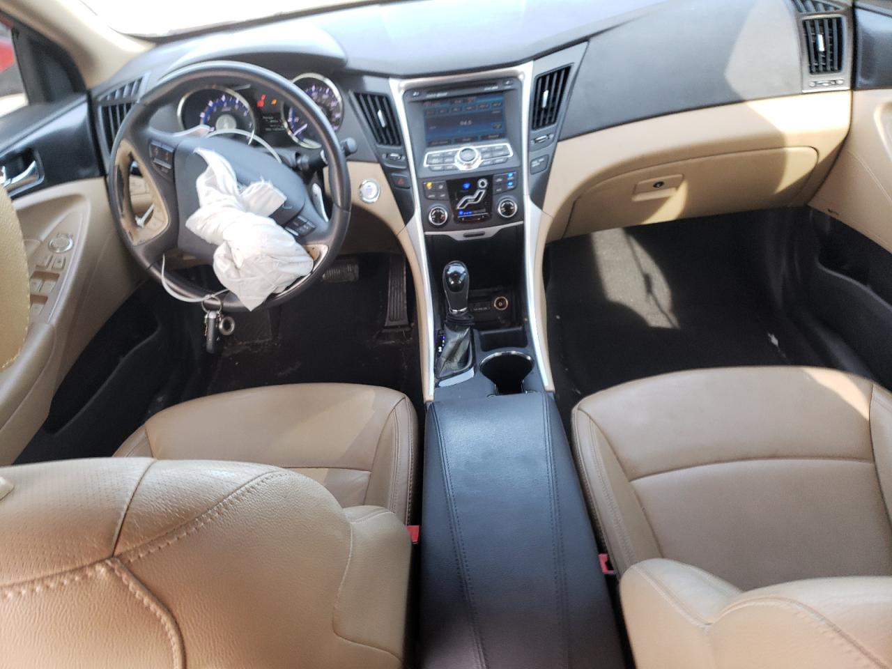2011 Hyundai Sonata - Image 8