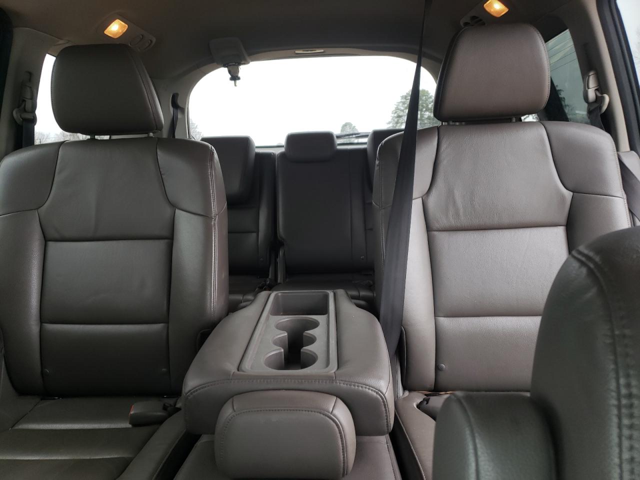 2014 Honda Odyssey - Image 10