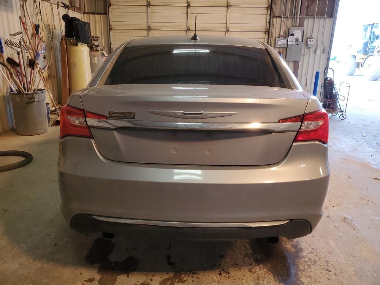 2013 Chrysler 200 - Image 6