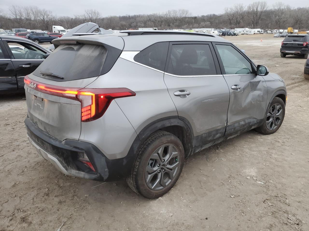 2024 Kia Seltos - Image 3