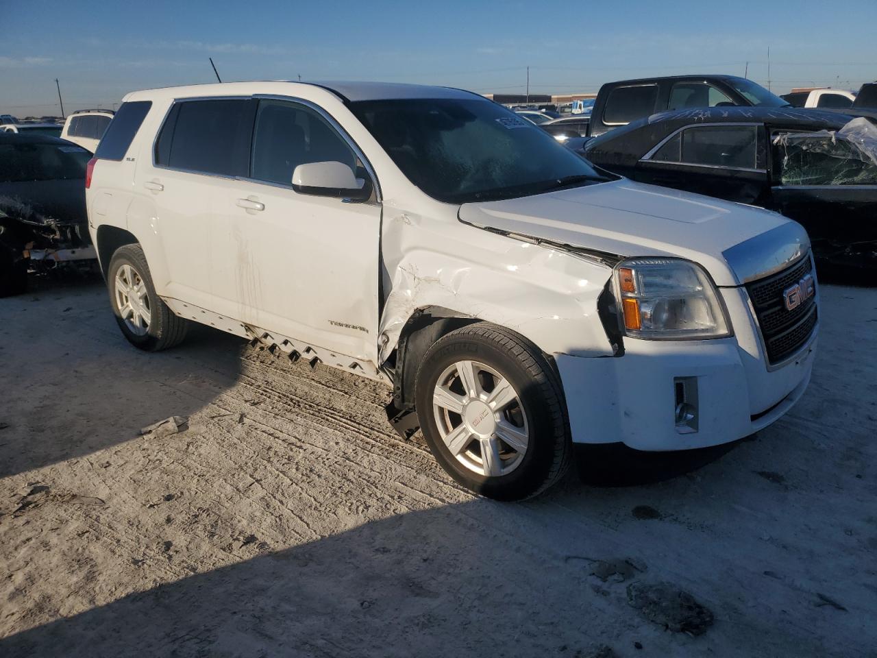 2015 GMC Terrain - Image 4