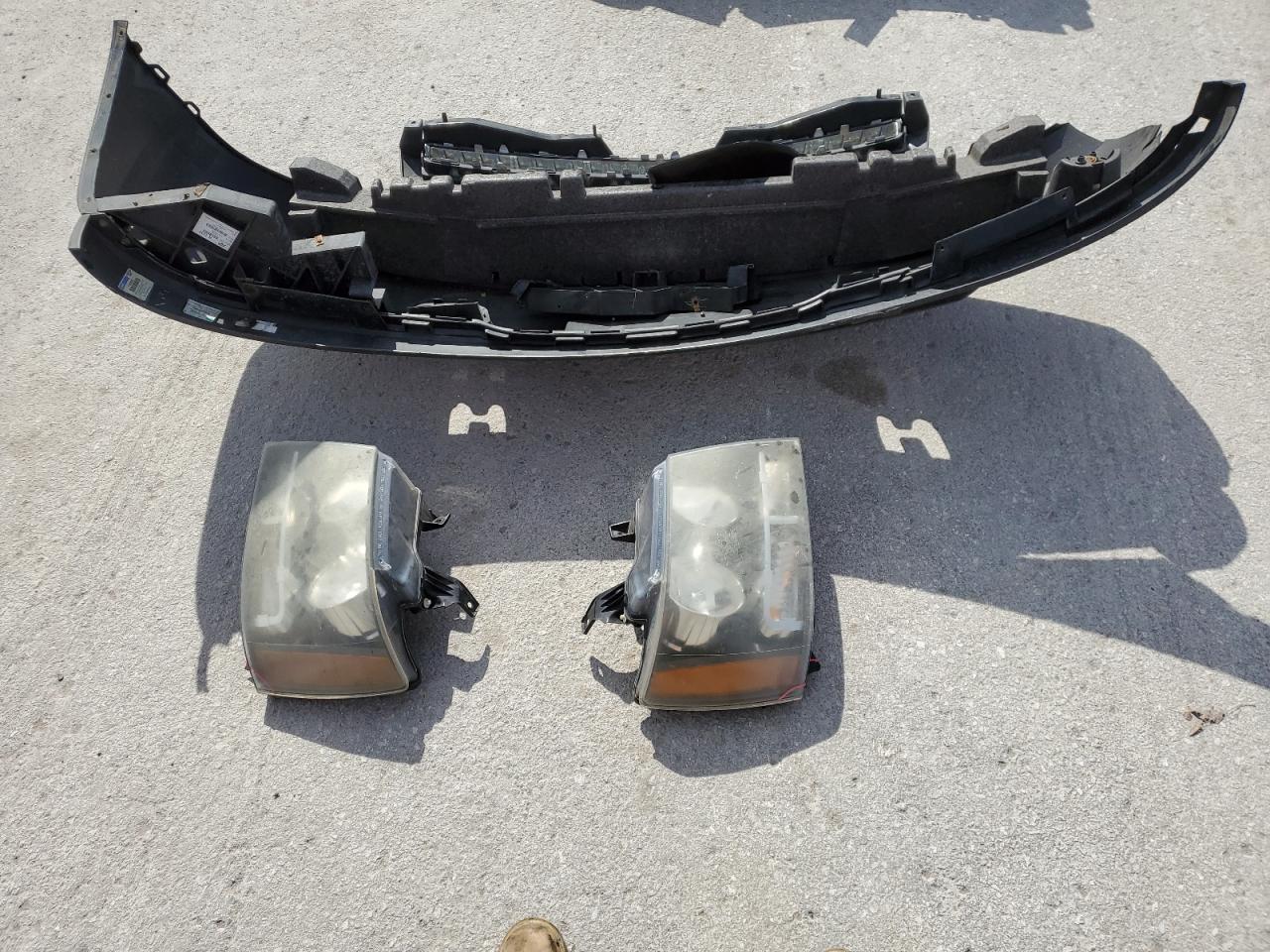 2008 Chevrolet Avalanche - Image 12