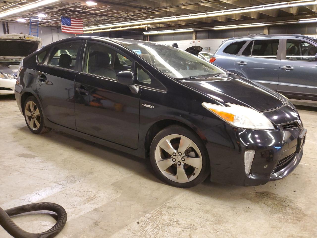 2013 Toyota Prius - Image 4