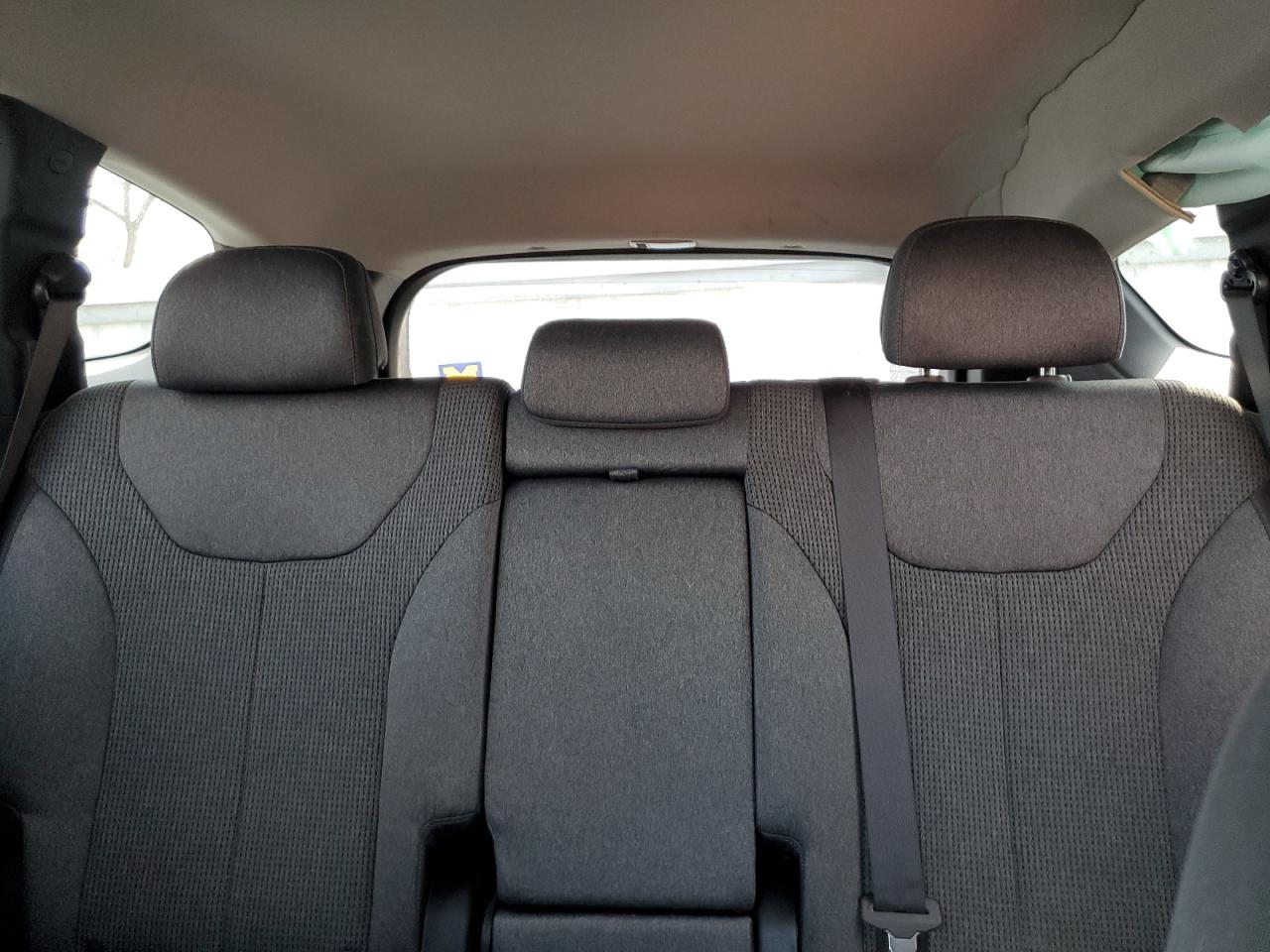2020 Hyundai Santa Fe - Image 10