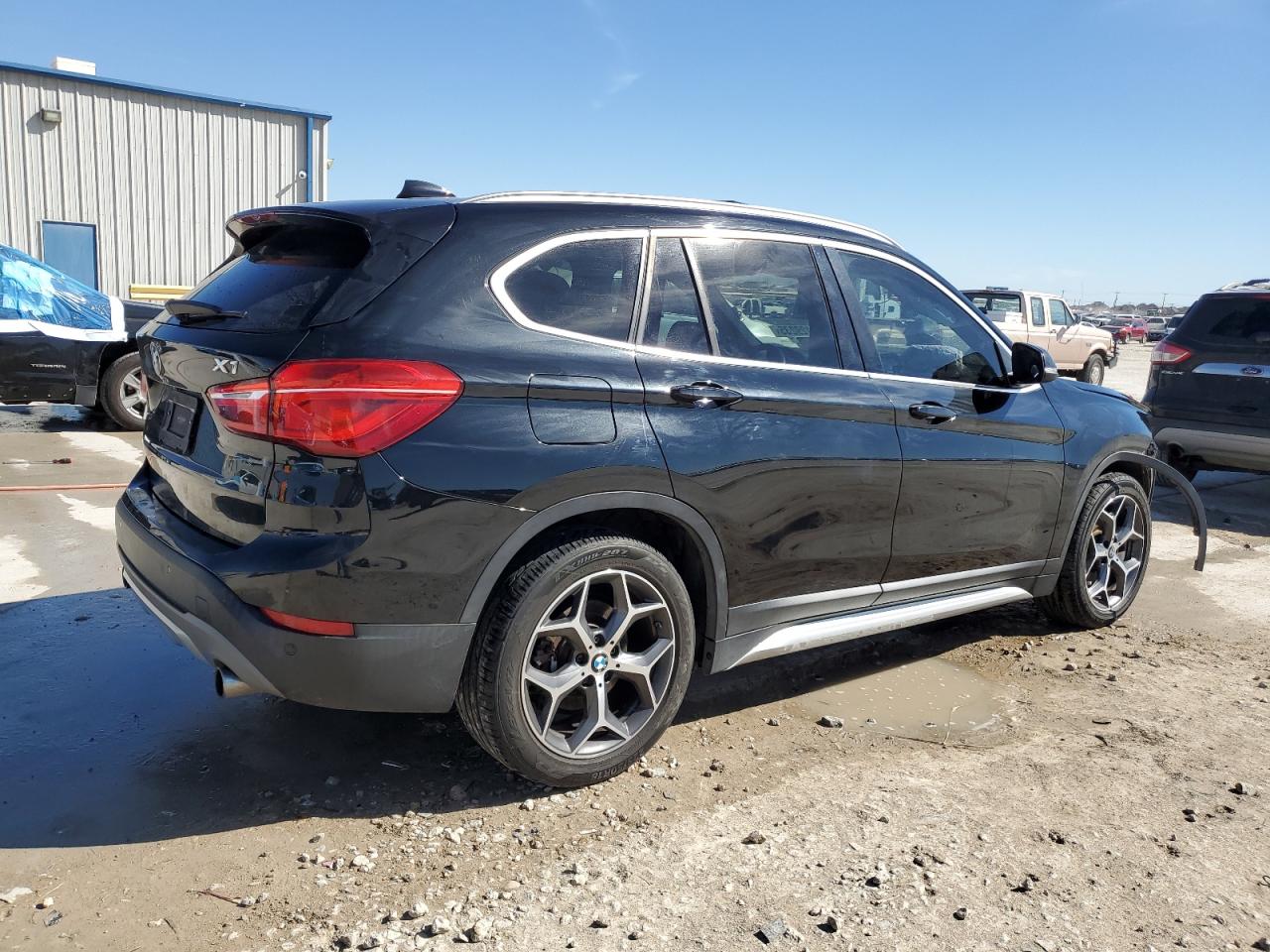 2016 BMW X1 - Image 3