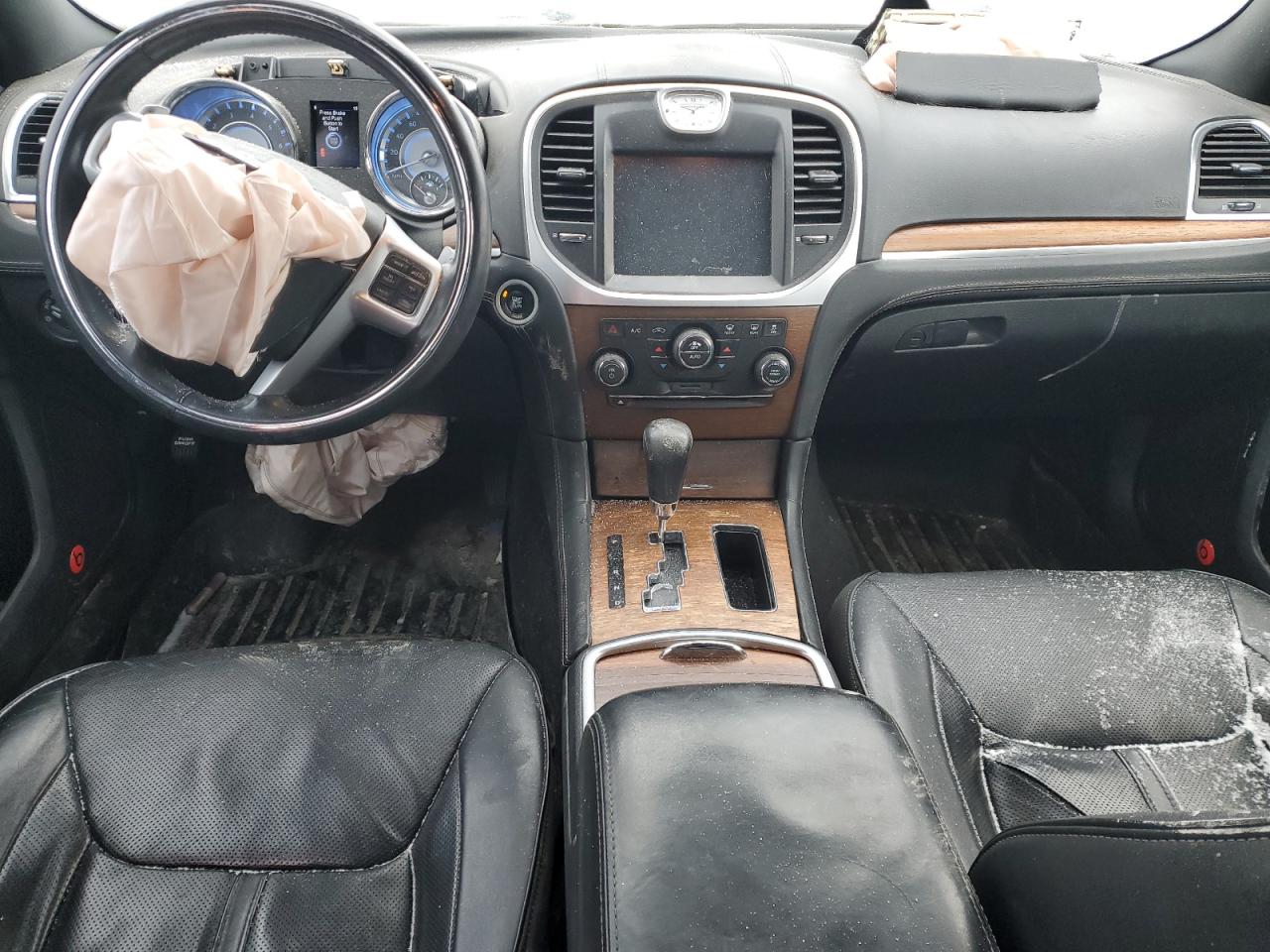 2013 Chrysler 300 - Image 8