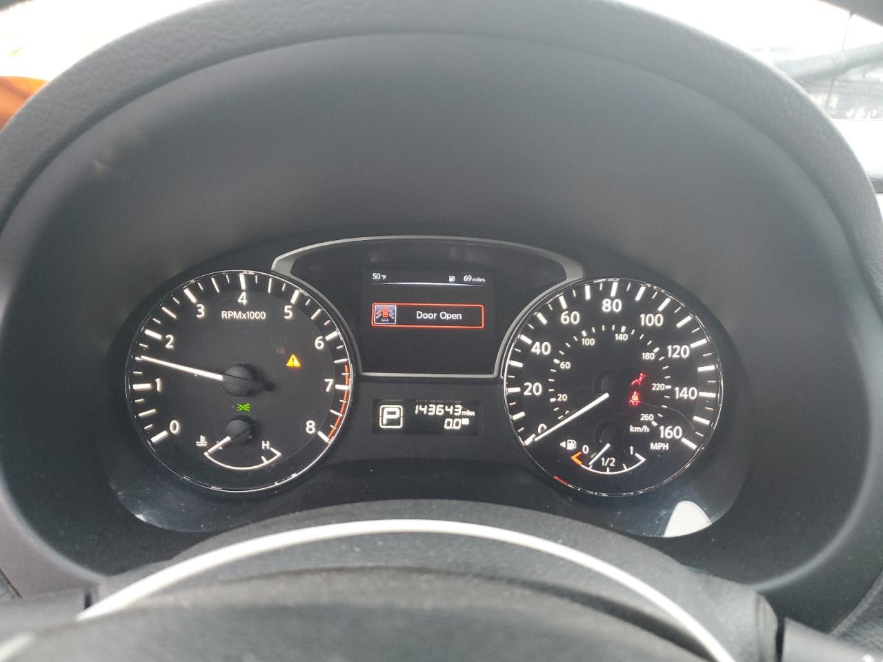 2015 Nissan Altima - Image 9