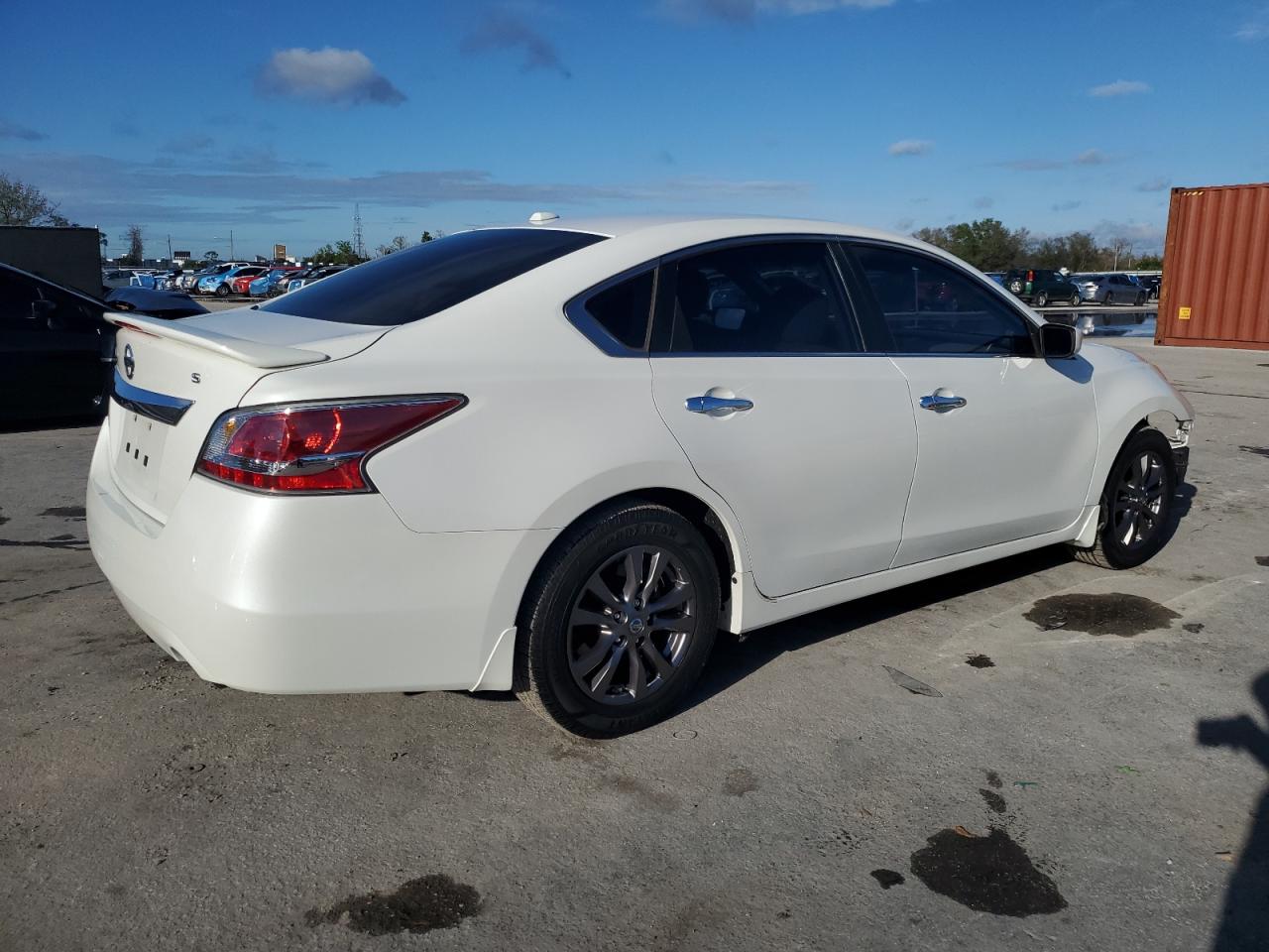 2015 Nissan Altima - Image 3