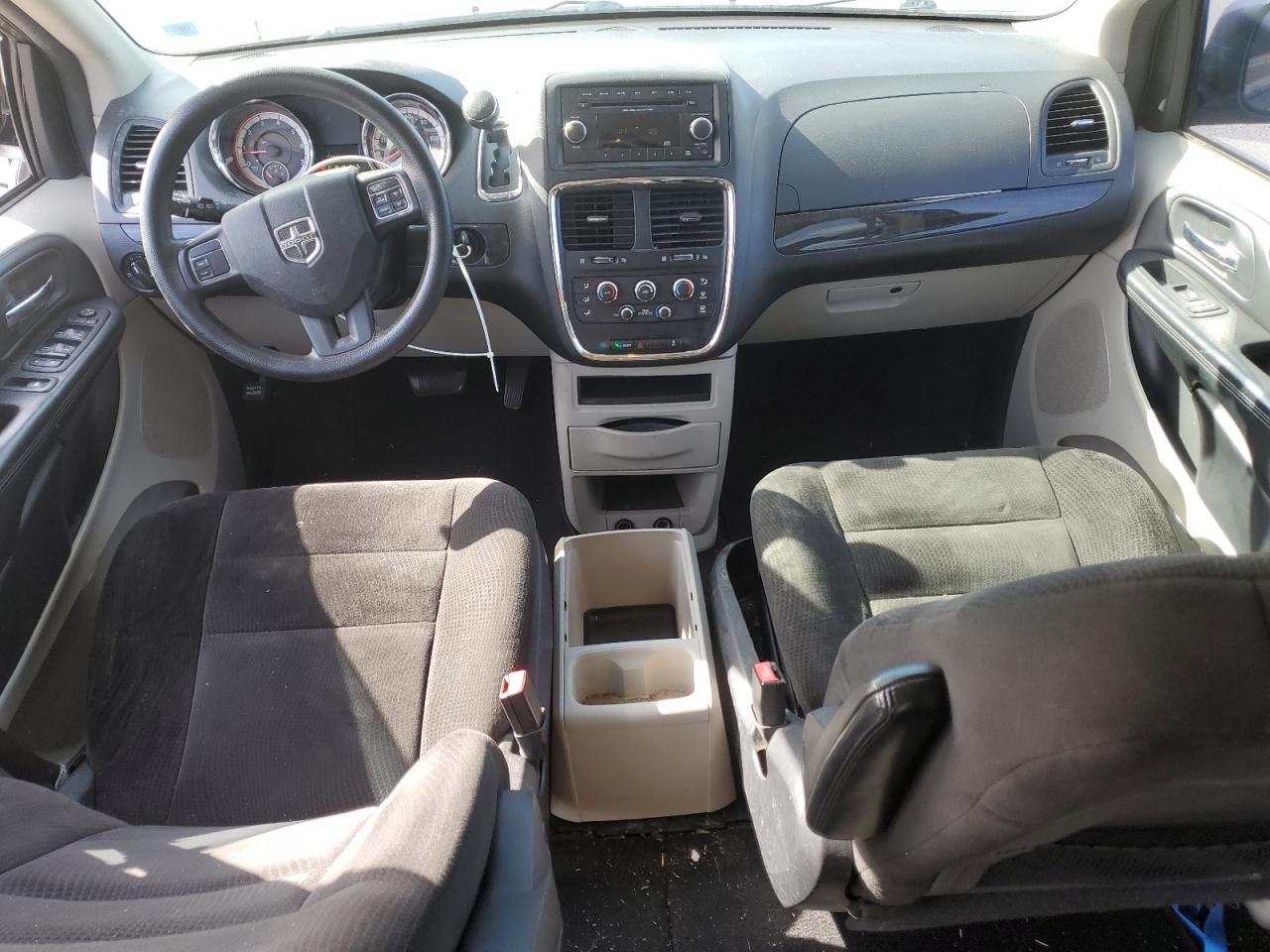 2016 Dodge Caravan - Image 8
