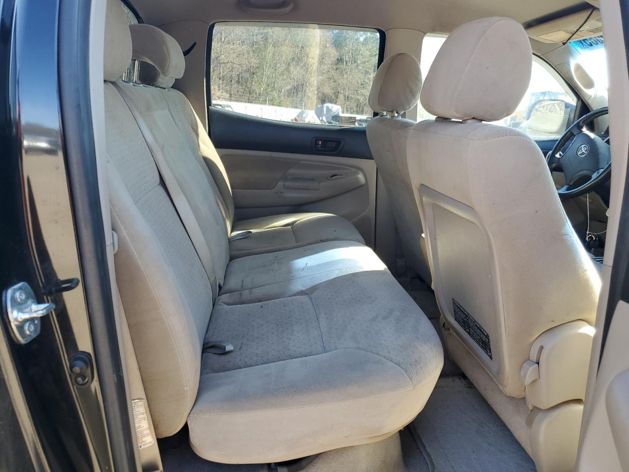 2006 Toyota Tacoma - Image 11
