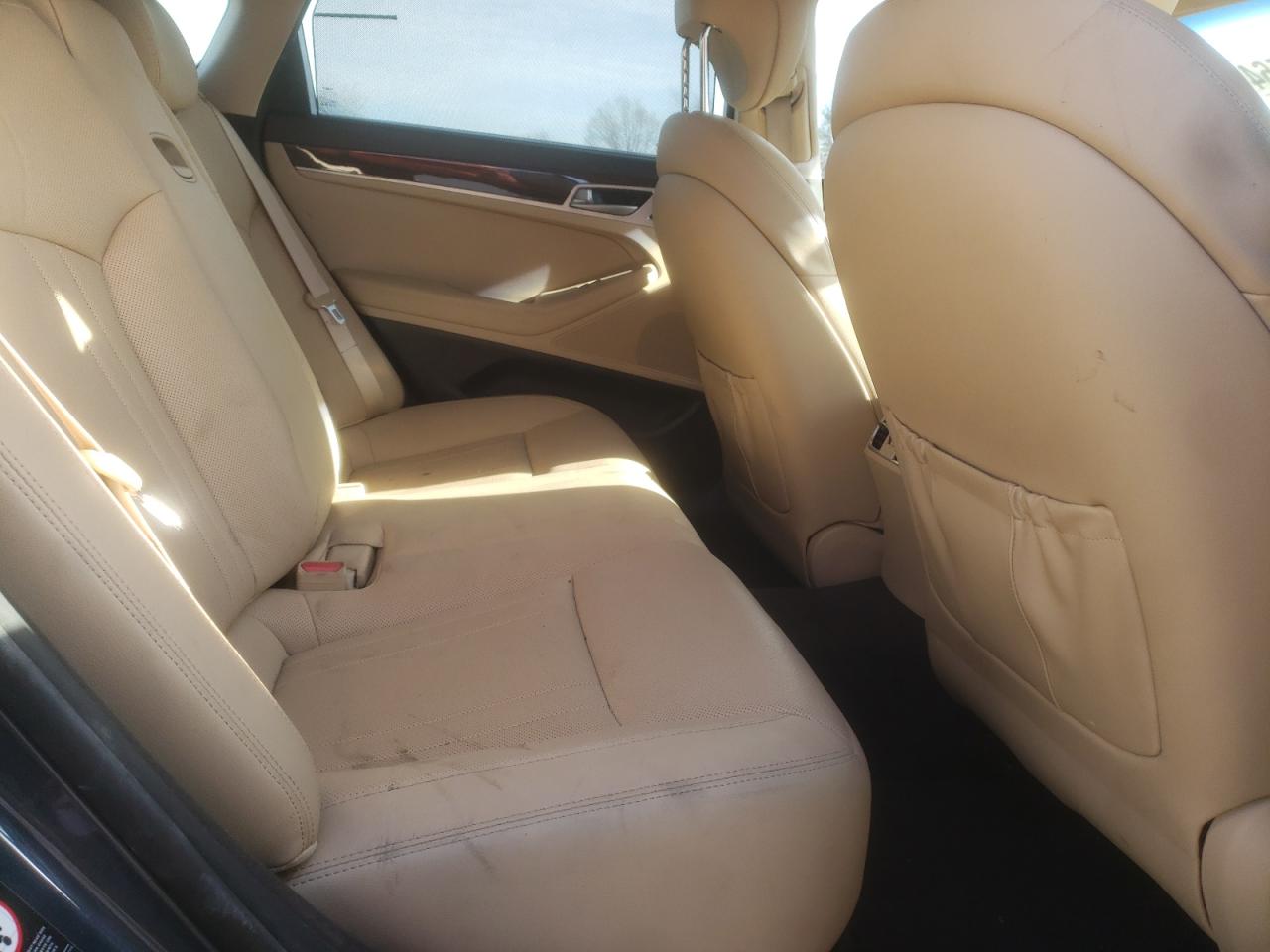 2017 Genesis G80 - Image 10