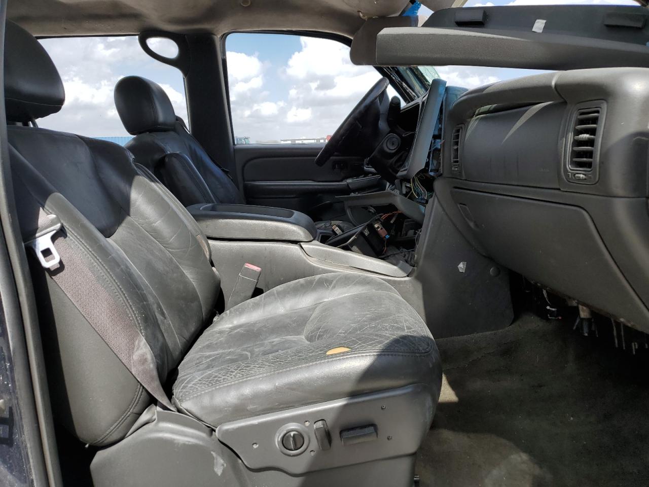 2006 Chevrolet Silverado - Image 7