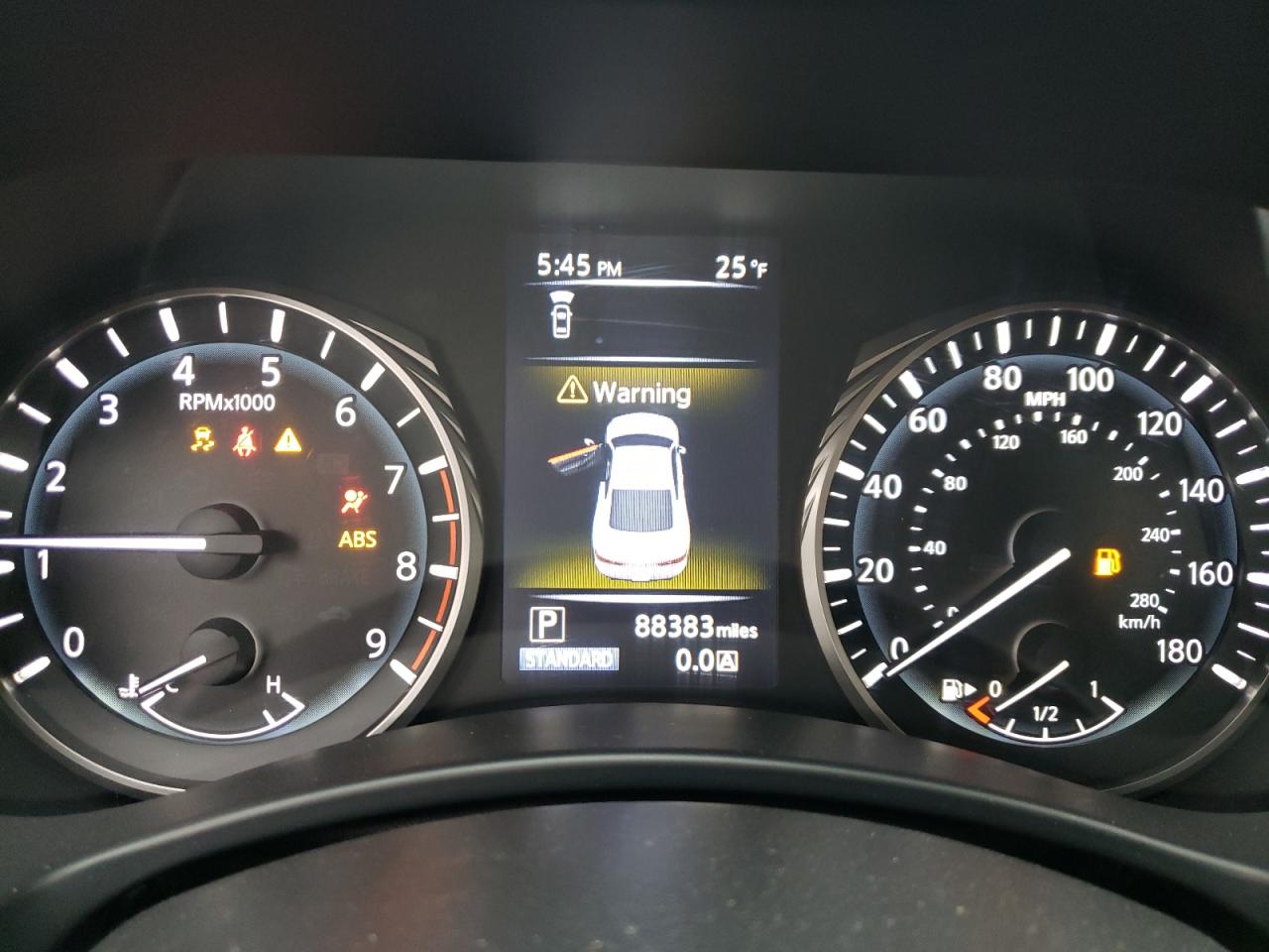 2020 Infiniti Q60 - Image 9