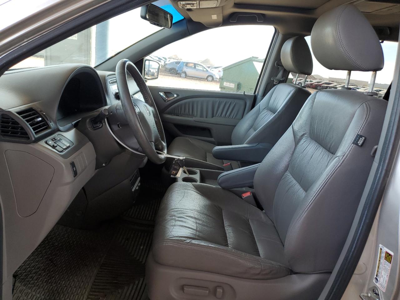 2008 Honda Odyssey - Image 7