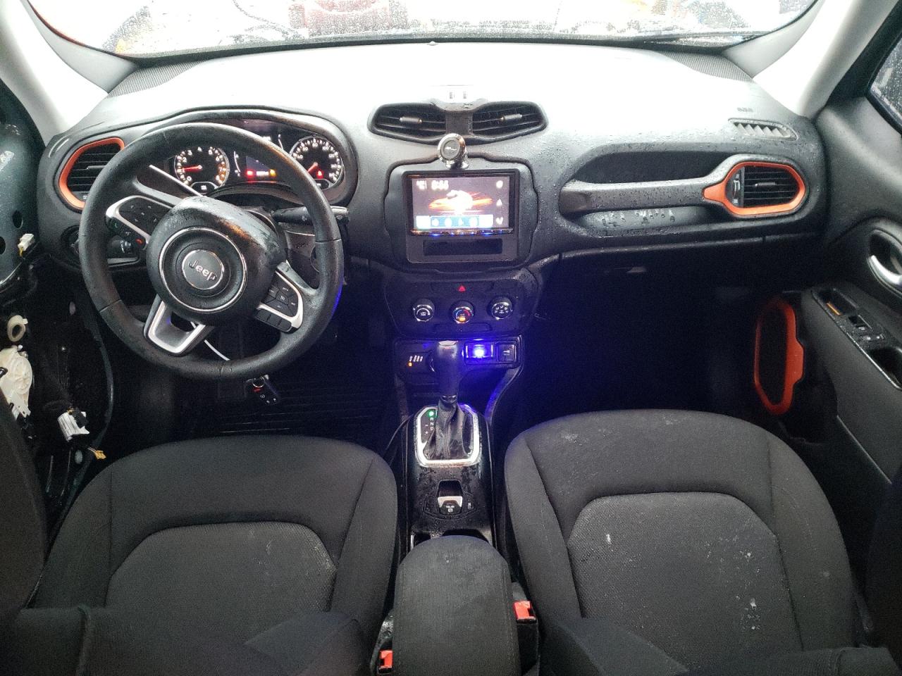 2018 Jeep Renegade - Image 8