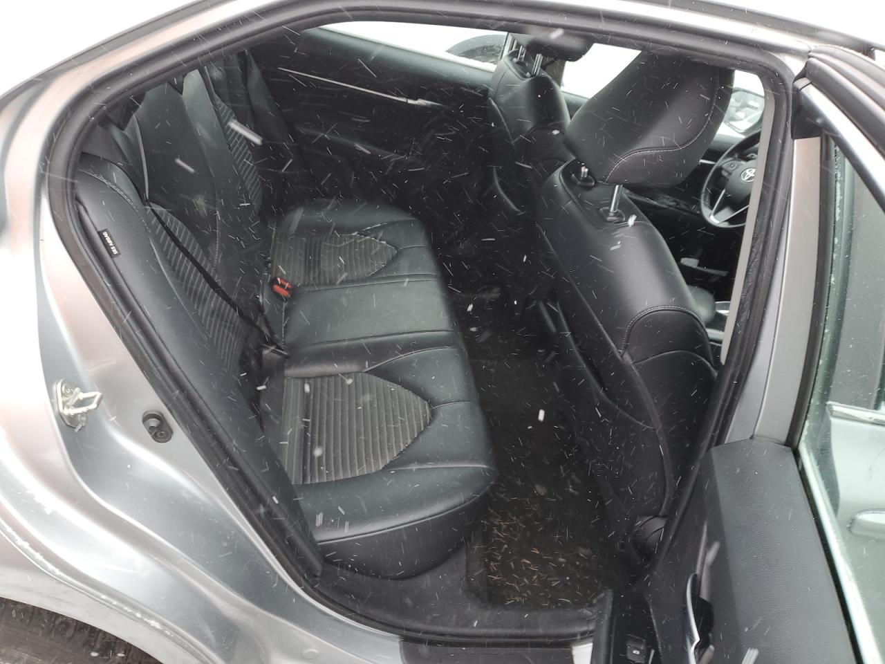2019 Toyota Camry - Image 10
