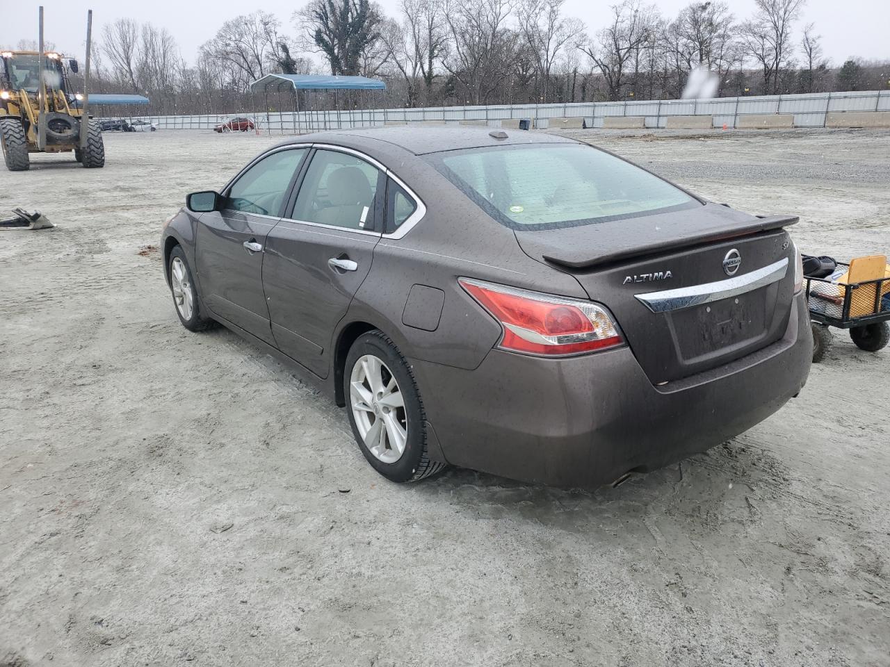2015 Nissan Altima - Image 2