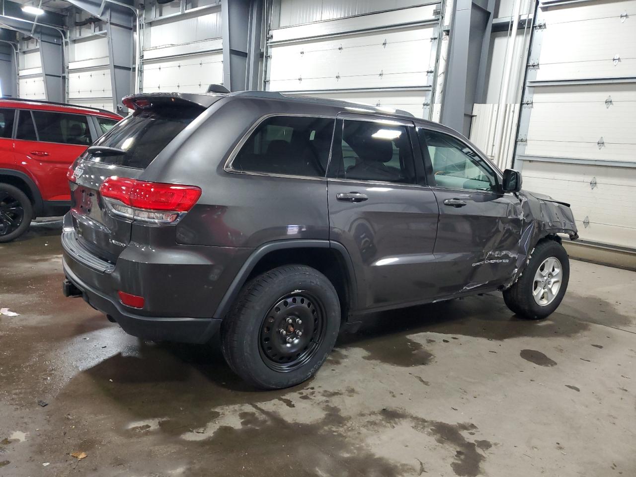 2016 Jeep Grand Cherokee - Image 3