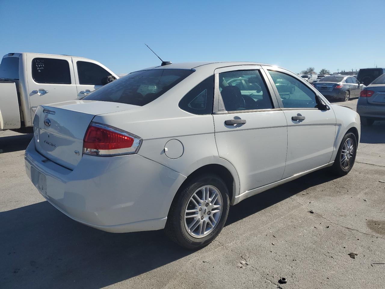 2009 Ford Focus - Image 3