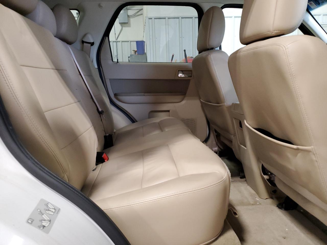 2012 Ford Escape - Image 10