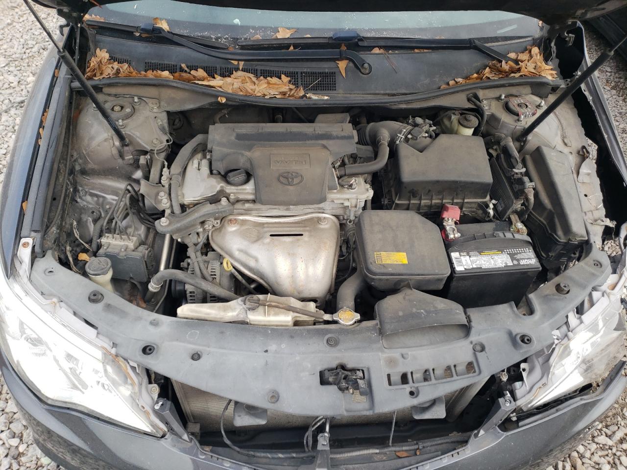 2014 Toyota Camry - Image 11