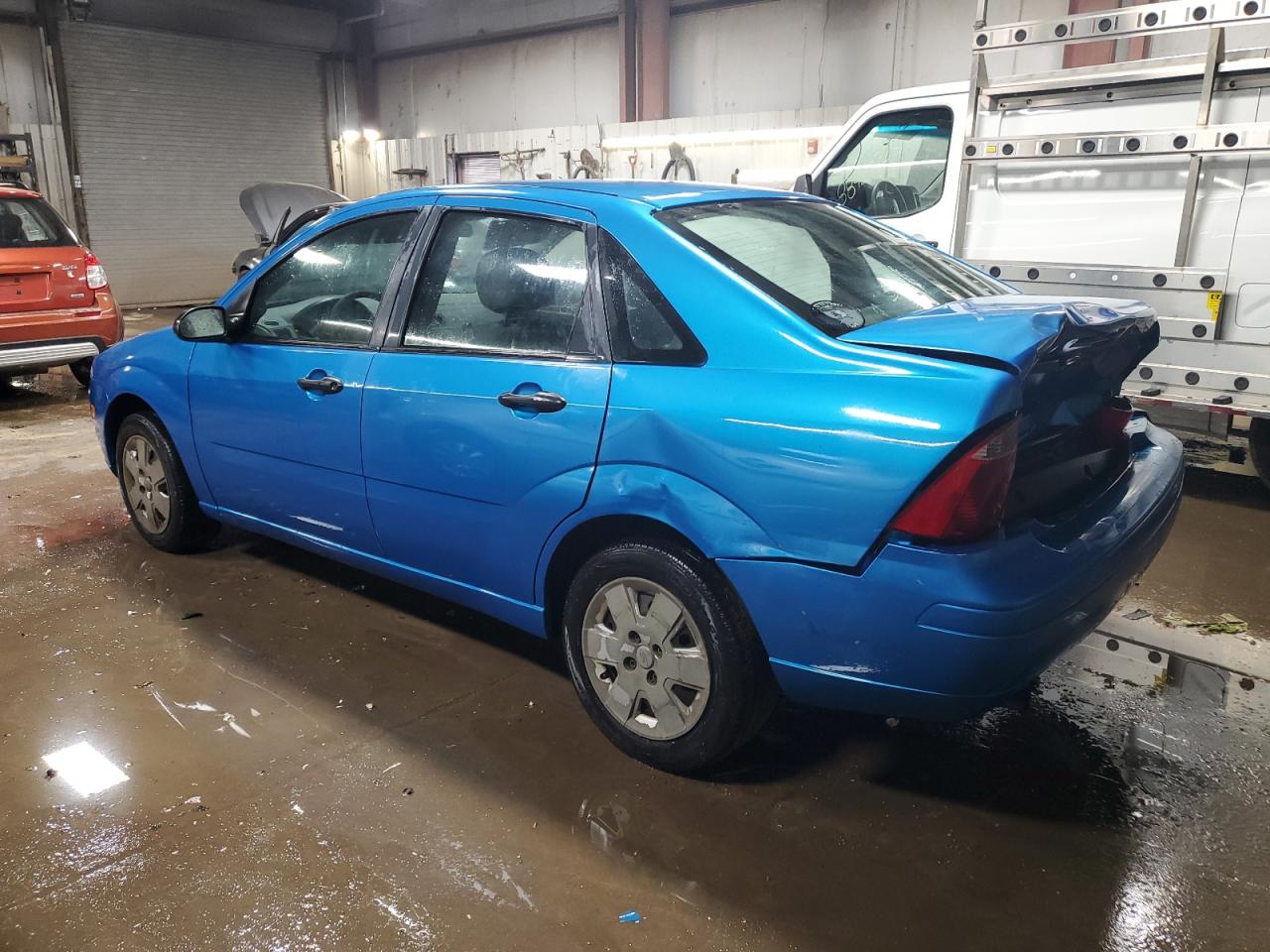 2007 Ford Focus - Image 2