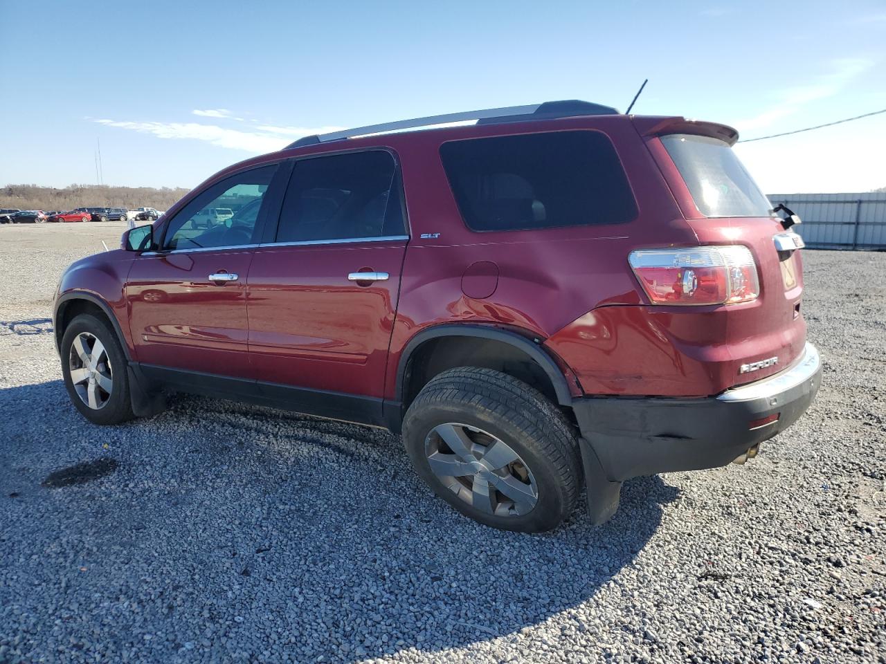 2010 GMC Acadia - Image 2