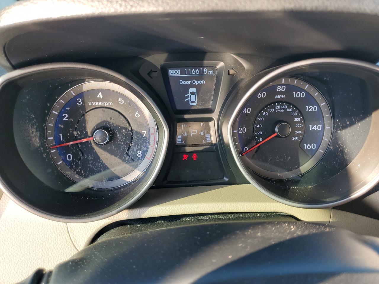2014 Hyundai Elantra - Image 9