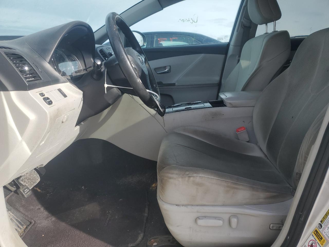 2010 Toyota Venza - Image 7