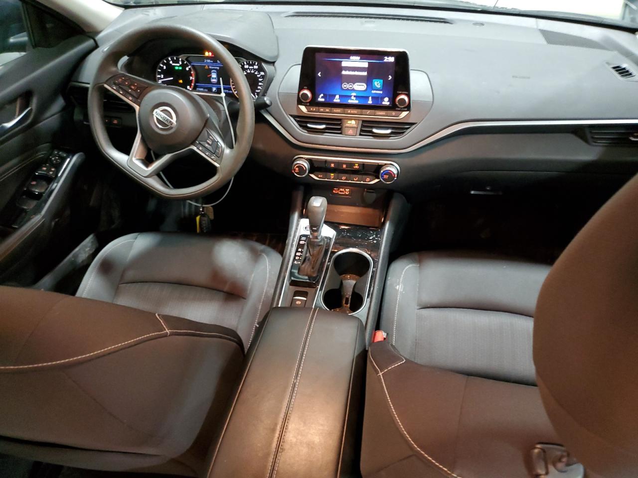 2021 Nissan Altima - Image 8