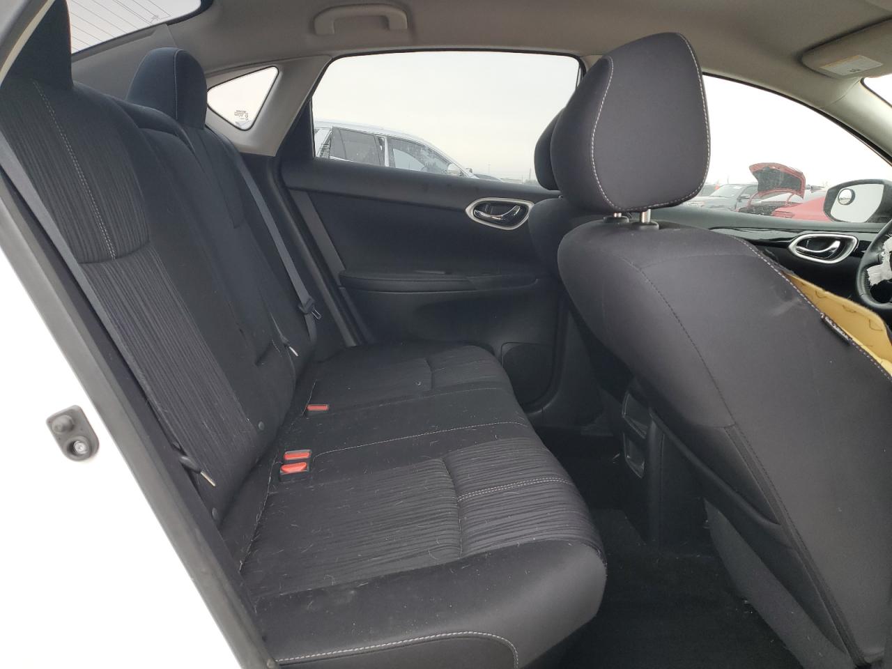 2016 Nissan Sentra - Image 10