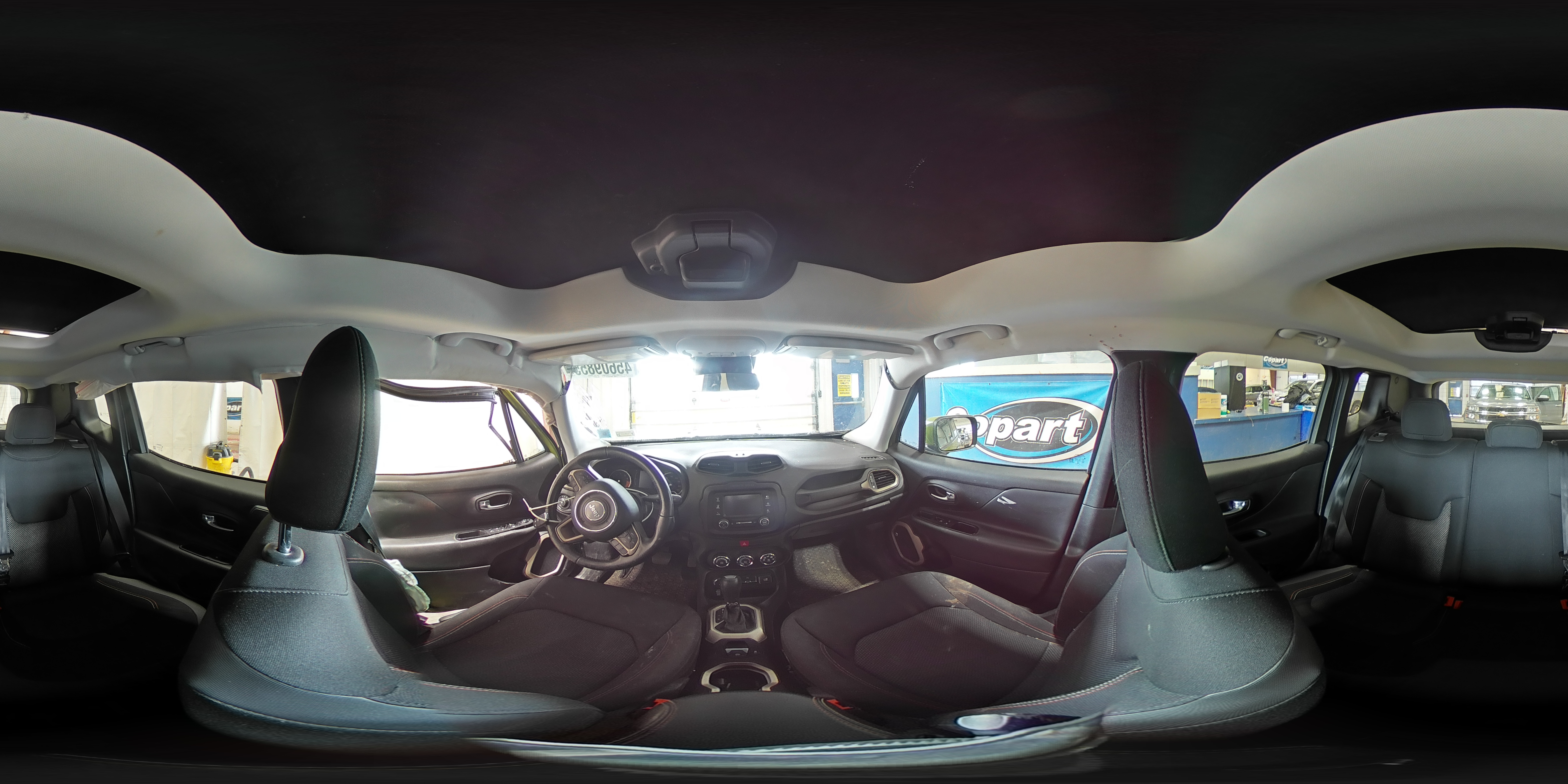 2016 Jeep Renegade - Image 13