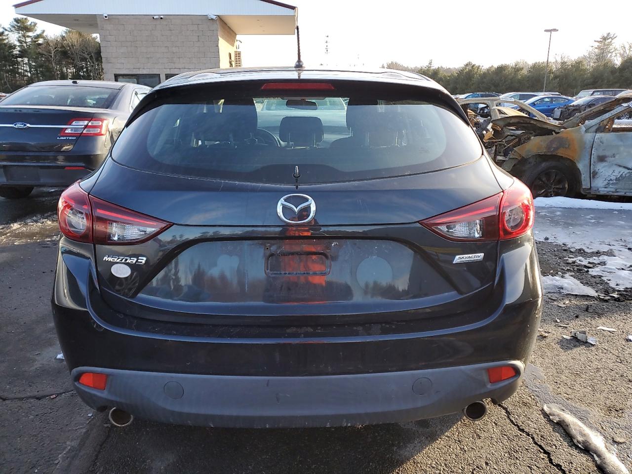 2015 Mazda 3 - Image 6