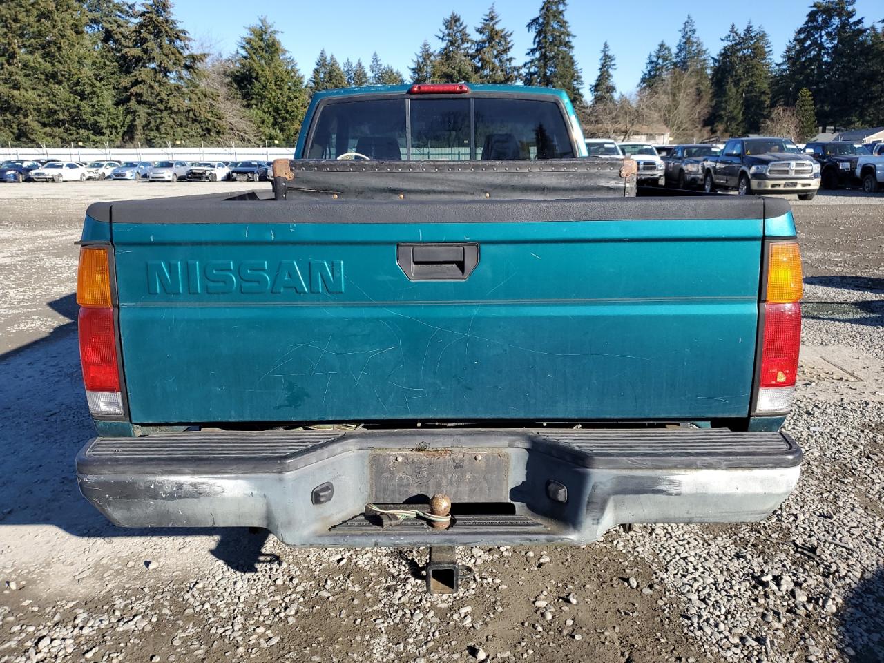 1996 Nissan Titan - Image 6