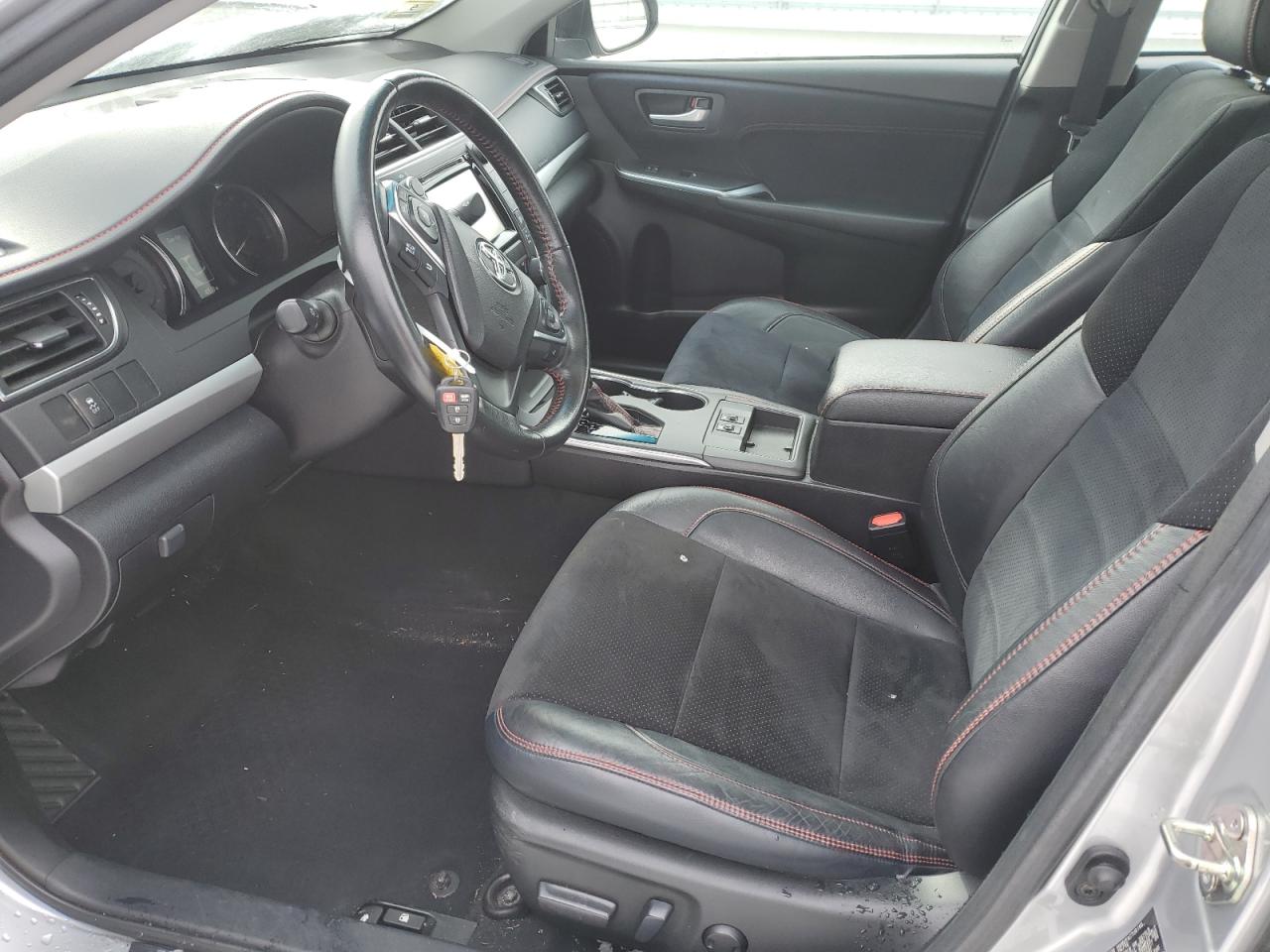2016 Toyota Camry - Image 7