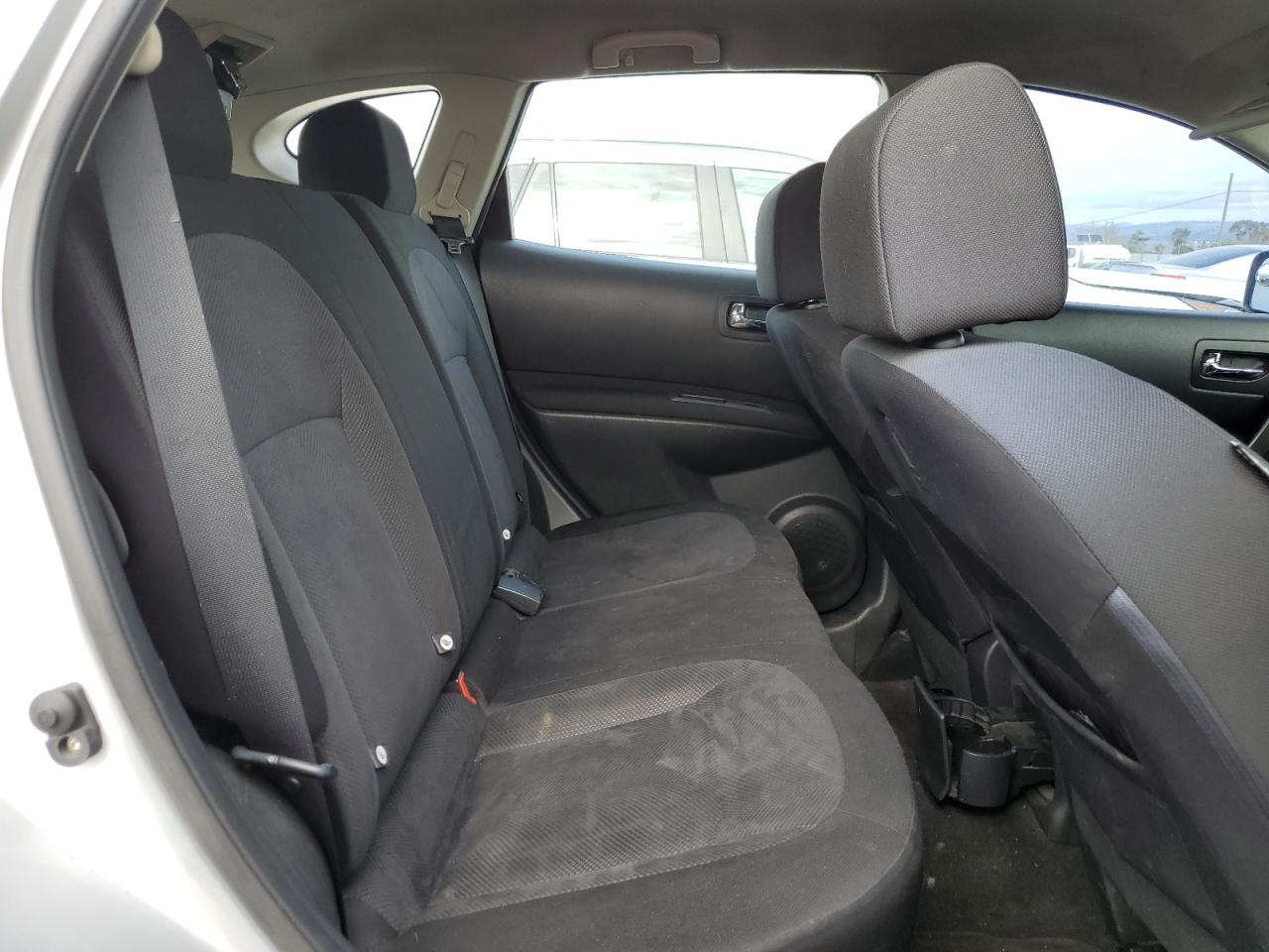 2013 Nissan Rogue - Image 10