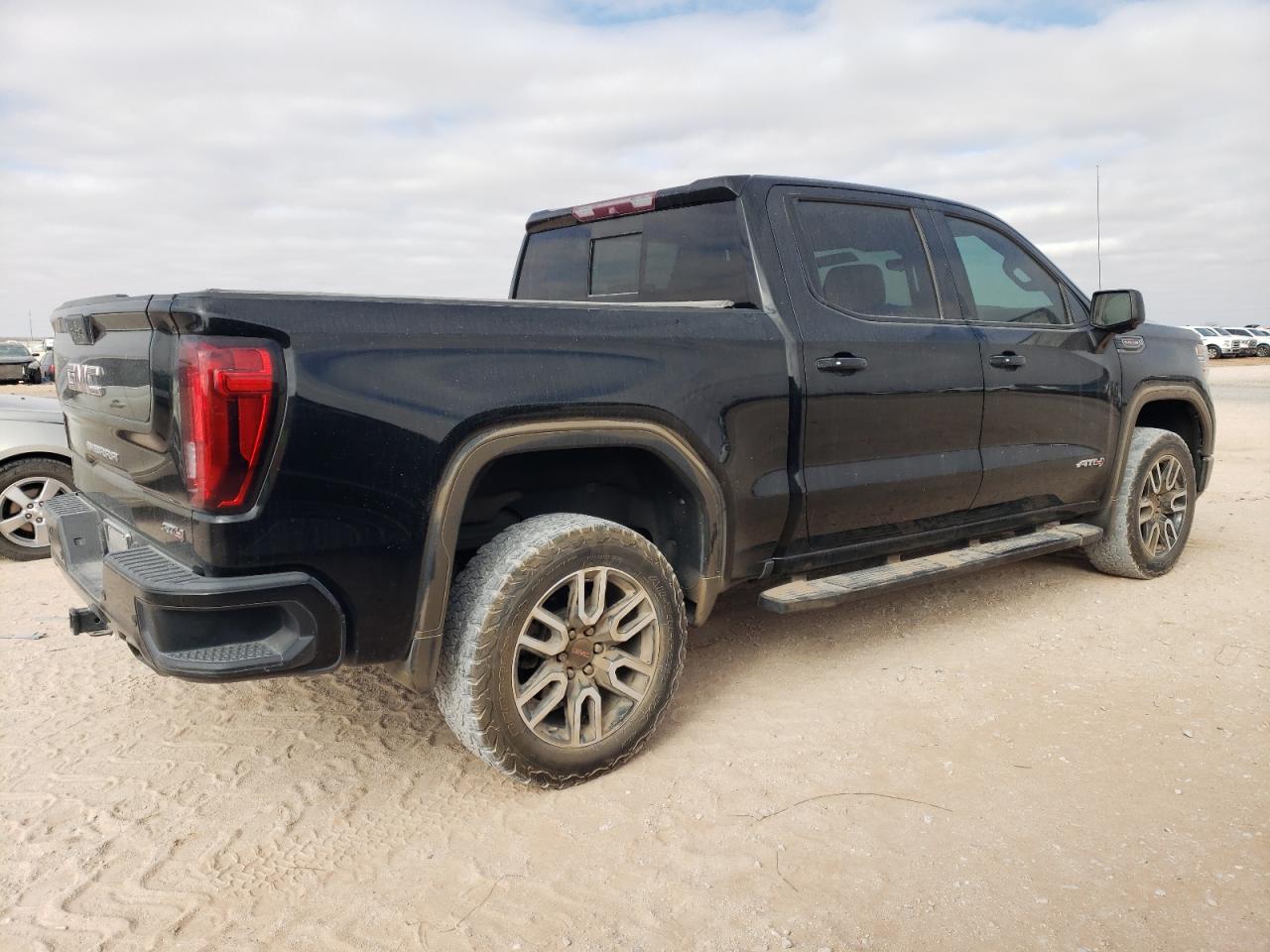 2019 GMC Sierra - Image 3