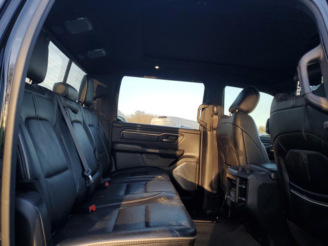 2021 RAM 1500 - Image 10