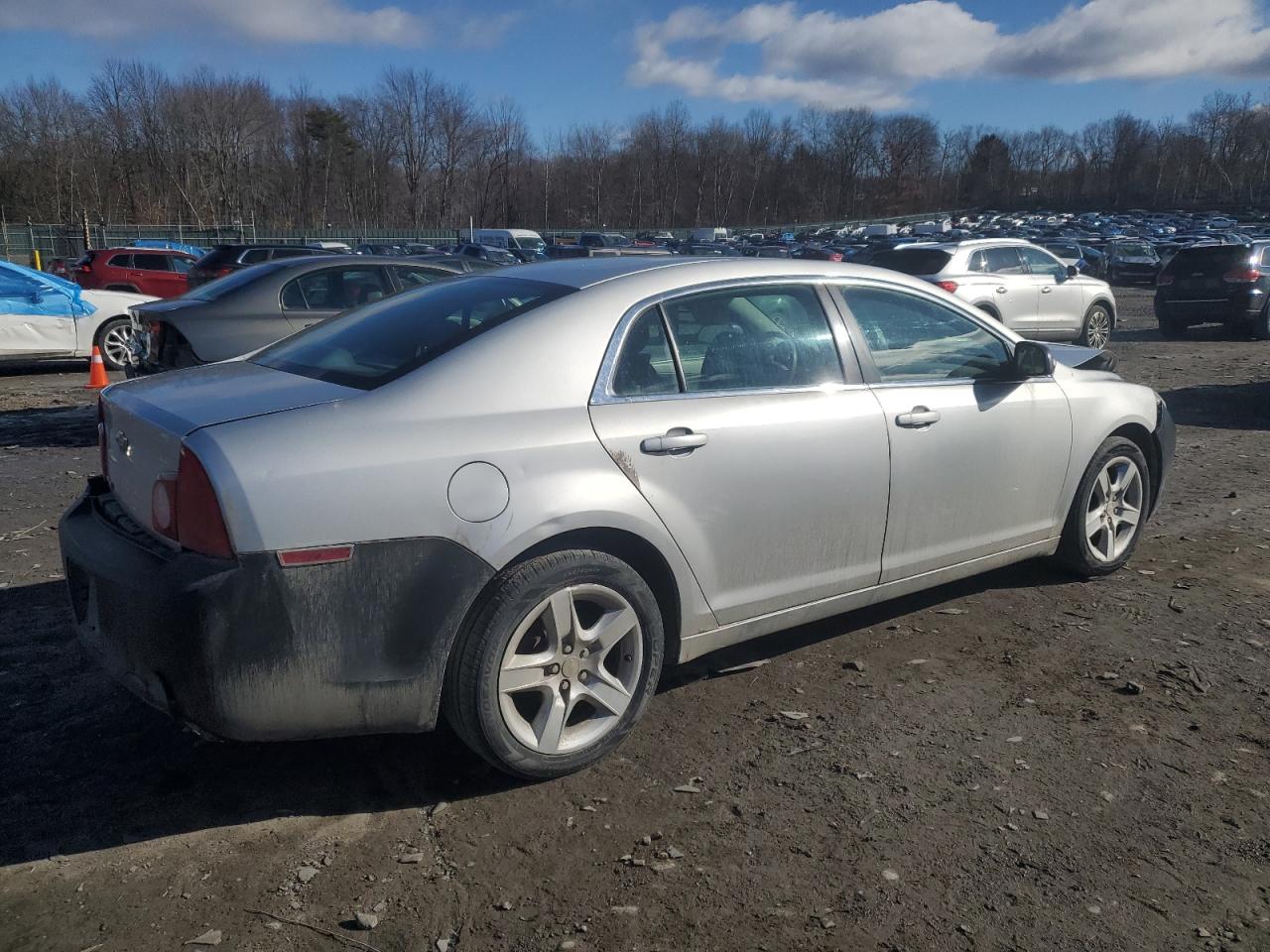 2011 Chevrolet Malibu - Image 3
