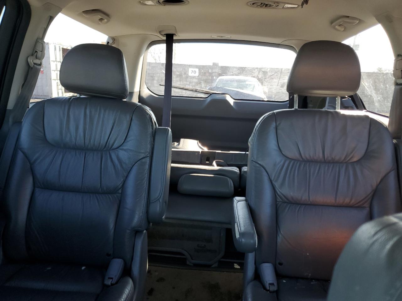 2007 Honda Odyssey - Image 10