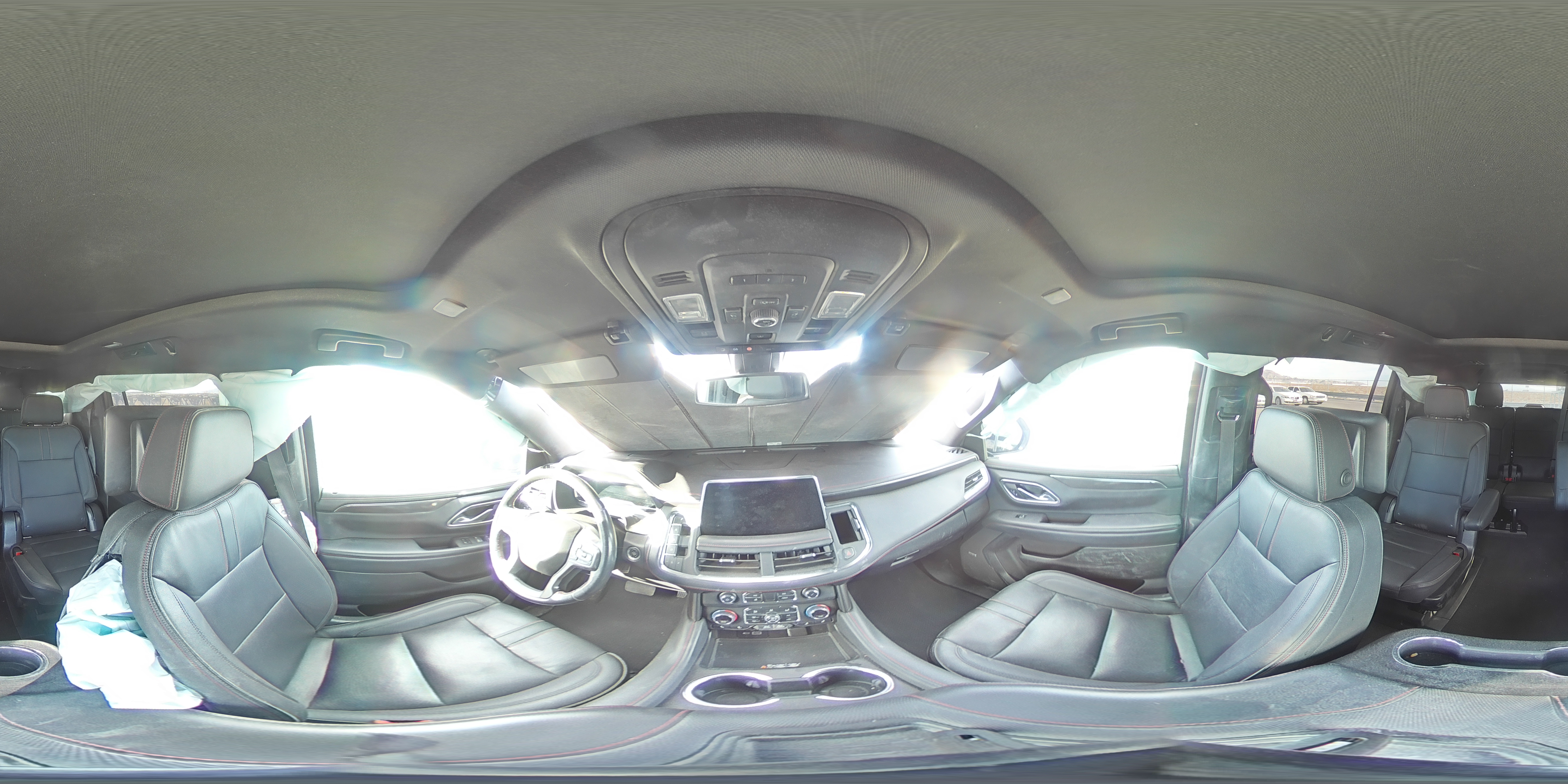2022 Chevrolet Suburban - Image 14