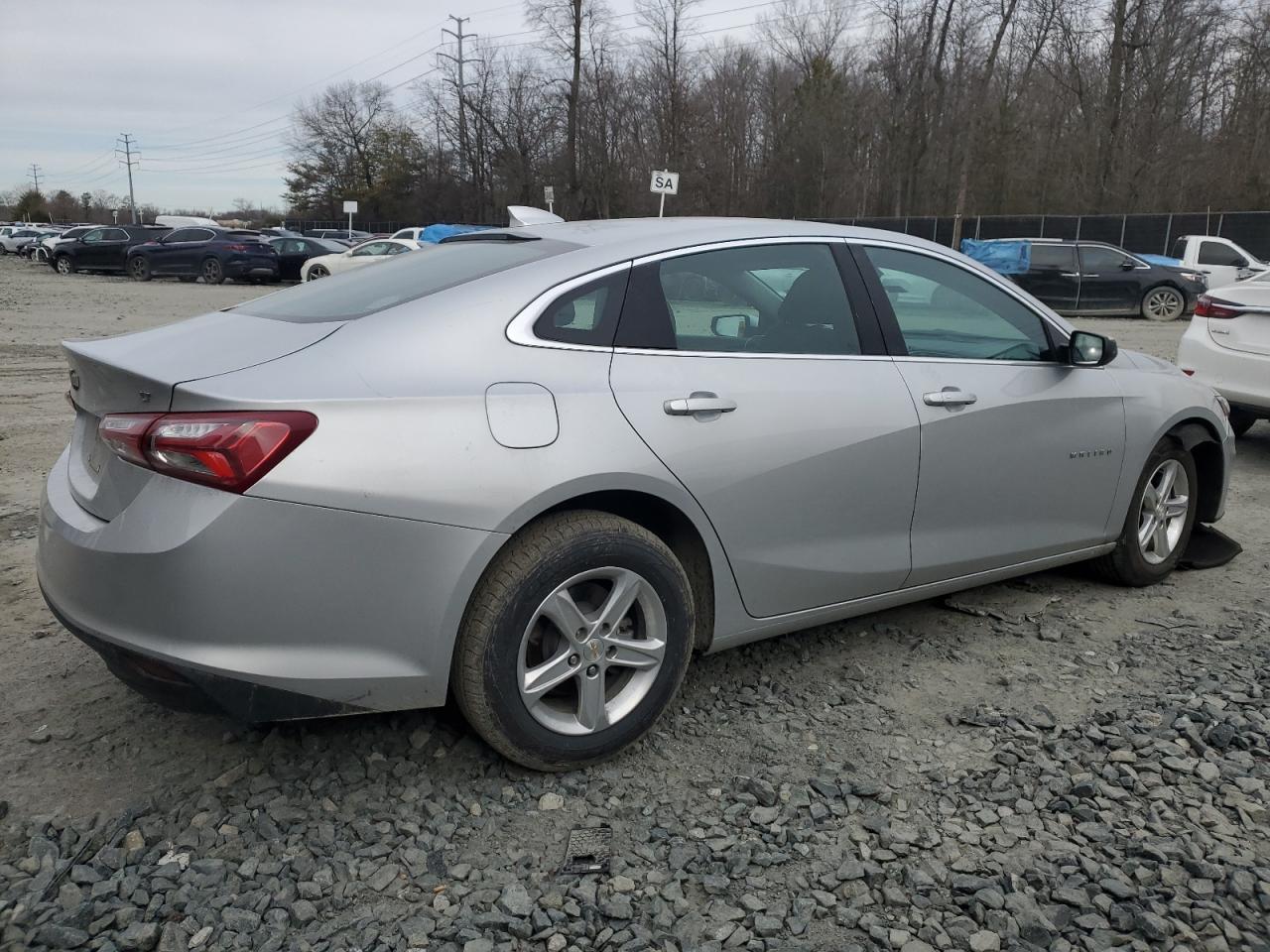 2022 Chevrolet Malibu - Image 3