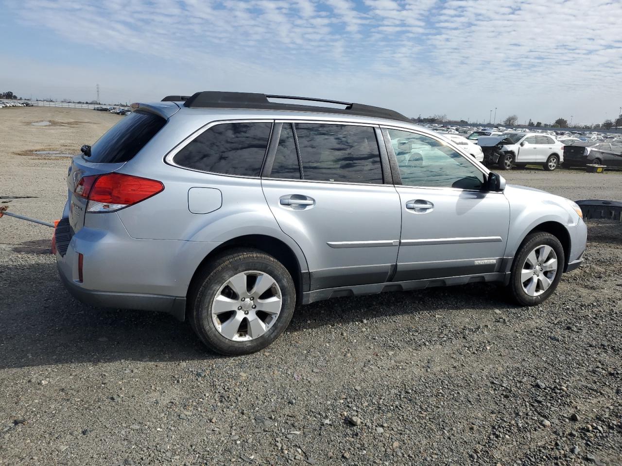 2012 Subaru Outback - Image 3