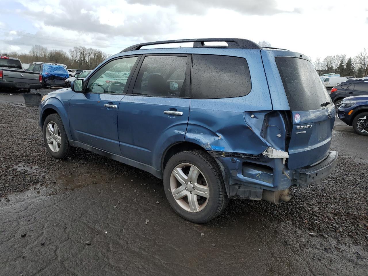 2010 Subaru Forester - Image 2