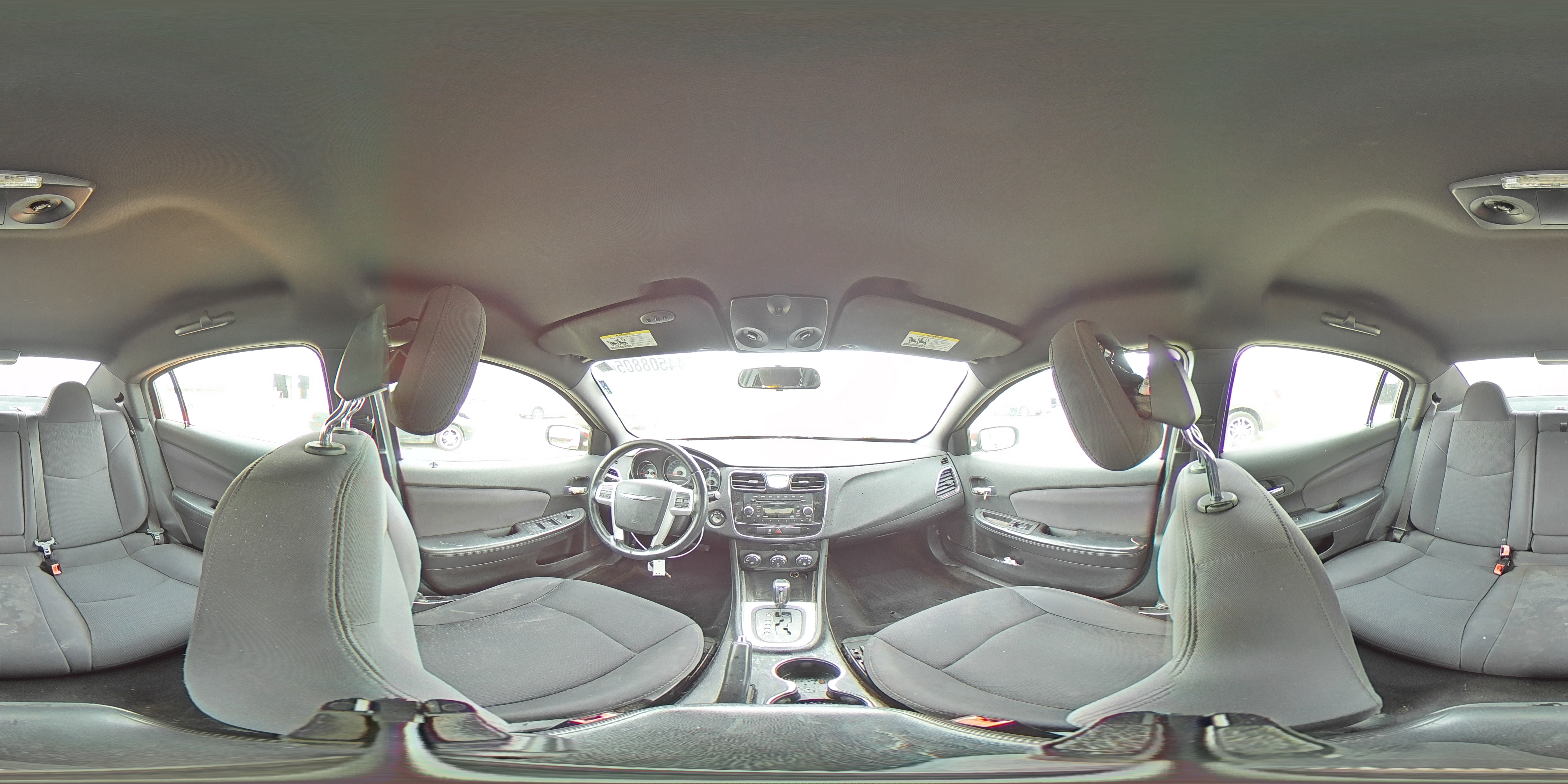 2013 Chrysler 200 - Image 13